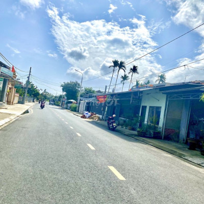 Trung Tâm TT Nam Phước sát ngay chợ giá chỉ 8xx