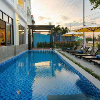 CHO THUÊ KHÁCH SẠN MẶT TIỀN LẠC LONG QUÂN-HỘI AN