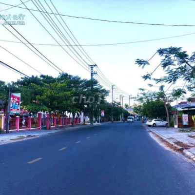 Đường 28/3 rộng 20m Hội An khu kinh doanh ngã tư