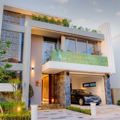 Suất ngoại giao căn góc 2 mặt tiền, Regal Victoria