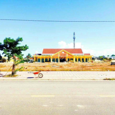 bán đất 130m2 - Giá 17.5tr/m2 ngang 6m xây nhà đep