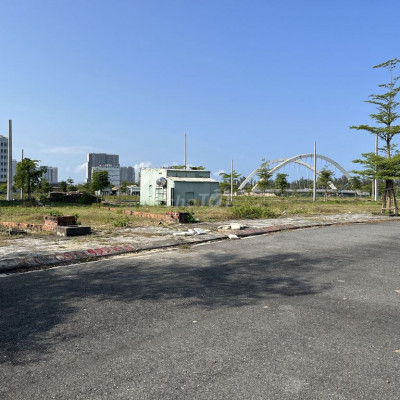 Đất ven biển KĐT Ngọc Dương đường 20m5, sạch đẹp