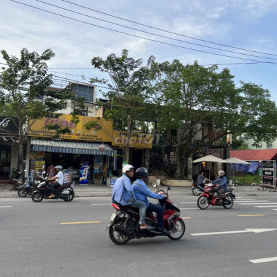 MẶT TIỀN ĐƯỜNG 27M ĐƯỜNG NGUYỄN VĂN TRỖI TAM kỲ