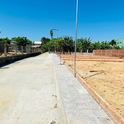 Bán nhanh lô đất đẹp giáp ranh Đà Nẵng giá chỉ 350