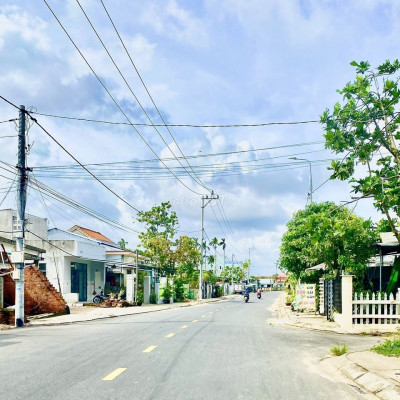 Bán gấp 253m2 ngay trung tâm TT Nam Phước