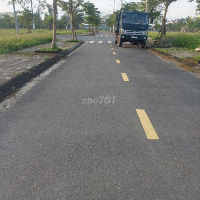 Khu đô thị Điện Ngọc, đường 7m5, S:100m2, sạch đẹp