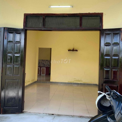 Nhà Cẩm Châu kiệt Cửa Đại thíh hợp vc trẻ giá tốt