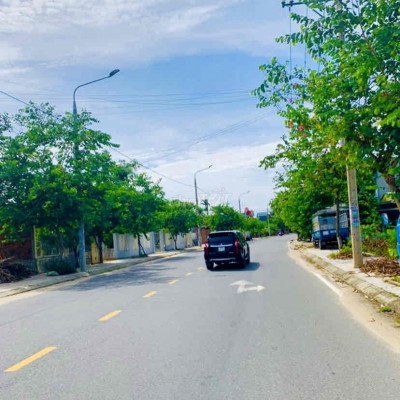 Bán nhanh lô mặt tiền sầm uất giáp TT Vĩnh Điện