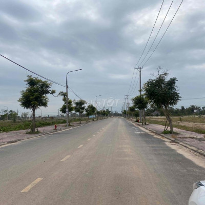 Bán Lô Đường 10m5 DT 150m2 Ngang 6m