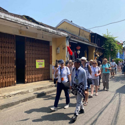 Cho thuê nhà mặt tiền đường Trần Phú. Hội An.