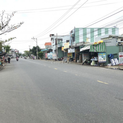 BÁN ĐẤT GẦN CHỢ LẠC THÀNH