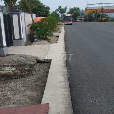 Bán Nhà Mặt Tiền 40B Tam Thái , 6*20 ,Giá 1 tỷ 050