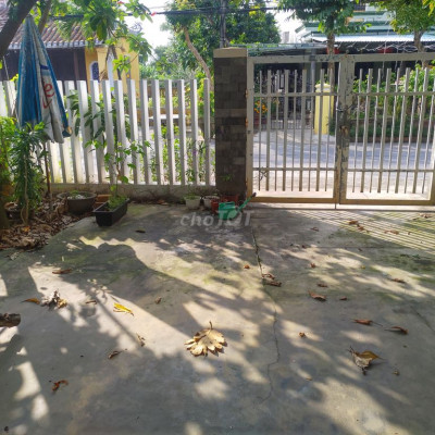 Nhà 2pn cho thuê cách chợ Bà Lê 500m