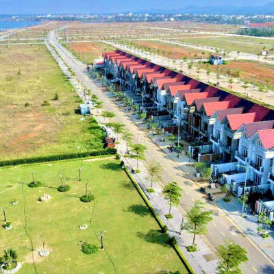 Nhà lô góc Chu Lai 2 tầng, đường 15m5 kinh doanh