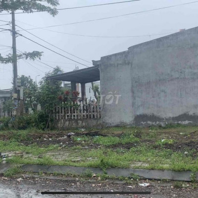 ĐẤT CHO THUÊ 200M2 LÔ ĐẦU HỒI