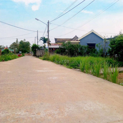 Bê tông chính Điện Nam Trung. dân cư đông