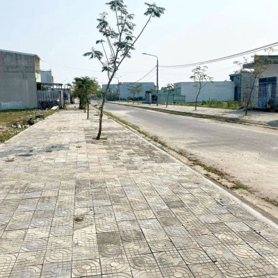 Bán gấp lô đất đường 40m rộng nhất khu đô thị số 9