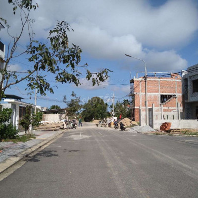 Mặt tiền đối diện Tiến Thu (7x15m)