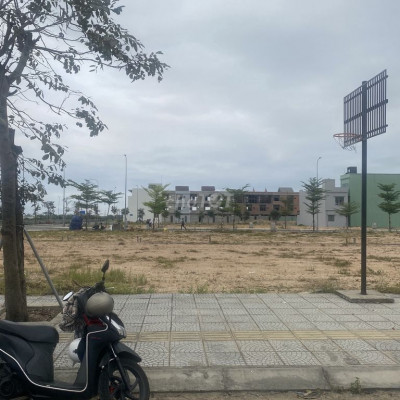 2 lô ngoại giao đất nền đối diện bệnhviện Vĩnh Đức