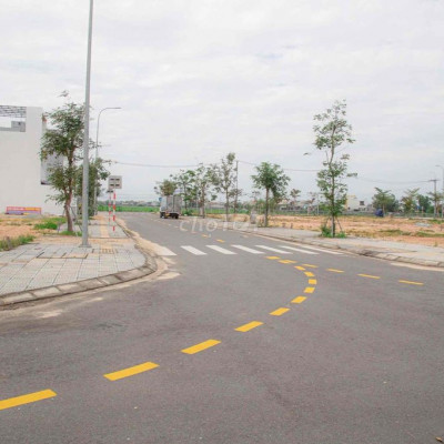 Bán 100m2 đường QL1A, cạnh BV Vĩnh Đức