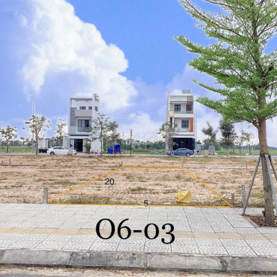 Tôi bán lỗ đất đối lưng shophouse cạnh siêu thị Go