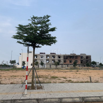 Bán gấp lô đất giá rẻ, DT 100m2 - QL1A, Điện Bàn