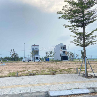 Đất đẹp đối diện Bv Vĩnh Đức, BigC công chứbg ngay