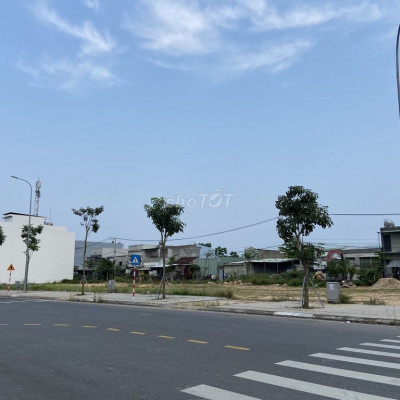 Chủ bán gấp trả nợ ngân hàng,lô cạnh BigC Điện Bàn