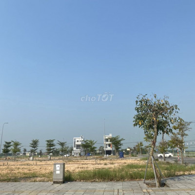 Chính chủ bán đất mặt tiền Quốc lộ 1A 100m2 -1.1tỷ