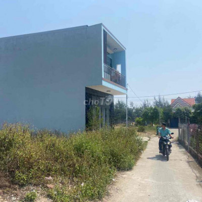 Nhà 2 tầng gần Khu CN Điện Ngọc giá 1,3 tỷ