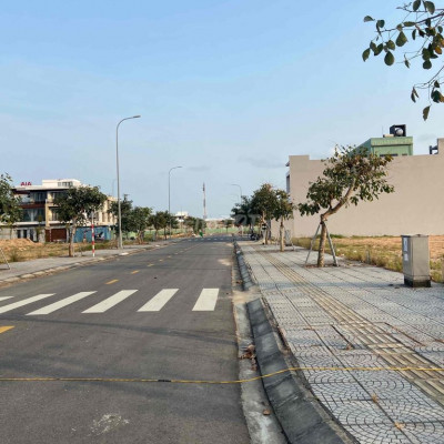 Bán gấp 100m2 đối diện siêu thị BigC Điện Bàn