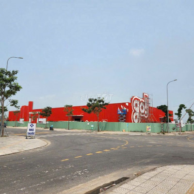 Bán gấp lô đất 100m2 sát siêu thị GO! , Đã có sổ