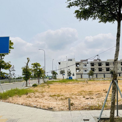 ĐẤT ĐÃ CÓ SỔ - CẠNH SIÊU THỊ GO - ĐIỆN ÂM 100%