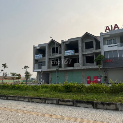 SHOPHOUSE NGAY QUỐC LỘ 1A - GIÁ RẺ - ĐÃ CÓ SỔ