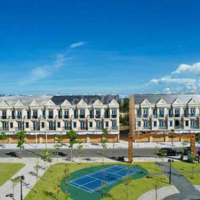 Cắt lỗ 2 tỷ bán nhà 3,5 tầng đường 20m5 thông biên