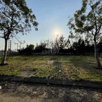 Cần bán lô đất biệt thự đường Văn Tiến Dũng