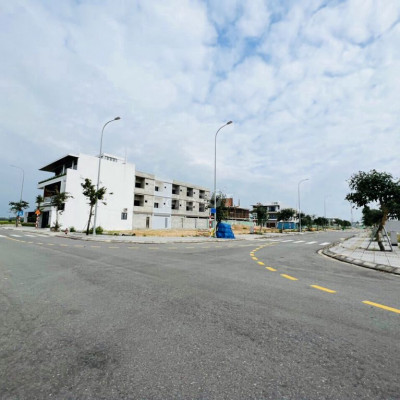 CẦN BÁN ĐẤT ĐIỆN BÀN - ĐẸP - BÊN CẠNH SIÊU THỊ GO