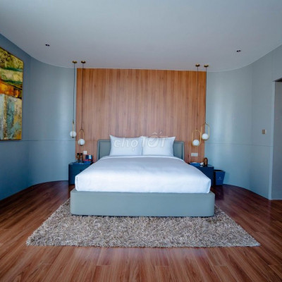 Biệt thự 427m2 mặt sông, sát biển, full nội thất