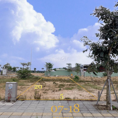 Cần bán lô đấy chính chủ mặt tiền - QL1A, Q.Nam