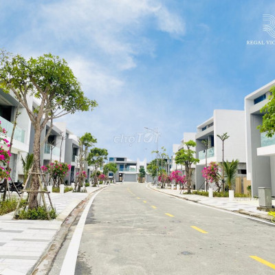 BÁN BIỆT THỰ MẶT SÔNG CỔ CÒ-LIỀN KỀ 2 SÂN GOLF