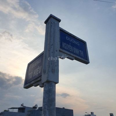 BÁN CẶP LÔ GÓC 3MẶT TIỀN KHU ĐÔ THỊ. GIÁ 5,5 TỶ TL