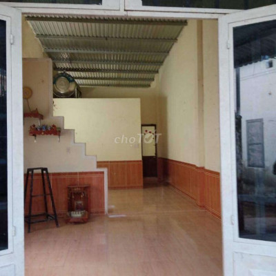 Nhà kiệt cách đường 607 100m giá rẻ