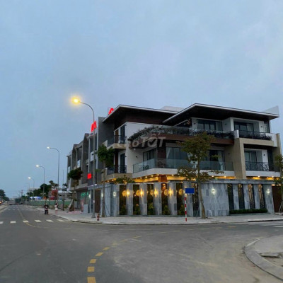 Bán lô 100m2 sát siêu thị siêu nổi tại Điện Bàn