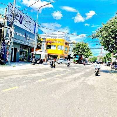 Đất sát trục QL1A - Gần ngay chợ chỉ 1ty2