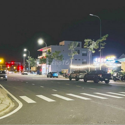 ĐẤT SẠCH SỔ ĐỎ TRAO TAY- MẶT TIỀN QUỐC LỘ 1A- NGAY SÁT TT ĐIỆN BÀN