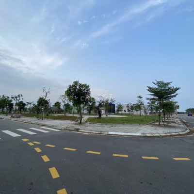 272m2 đất đối diện siêu thị- trục đường 27m bán cắt lỗ giá siêu rẻ