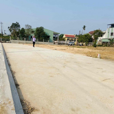 Bán Gấp 160M2 Đường Hùng Vương, Cạnh KPC Giá chỉ 1Tỷ150 Sẵn Sổ