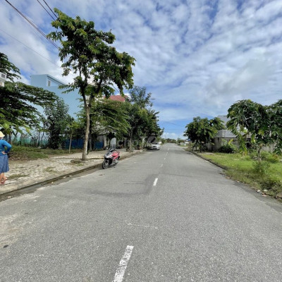 đất diện tích lớn full thổ cư