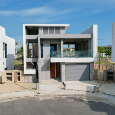 Chính chủ cần bán biệt thự diện tích 400m2 - đã có sổ, sở hữu lâu dài