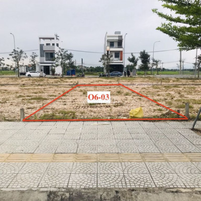 Chủ gửi bán 2 lô liền kề đường 15m5, bao sổ đối diện BV Vĩnh Đức